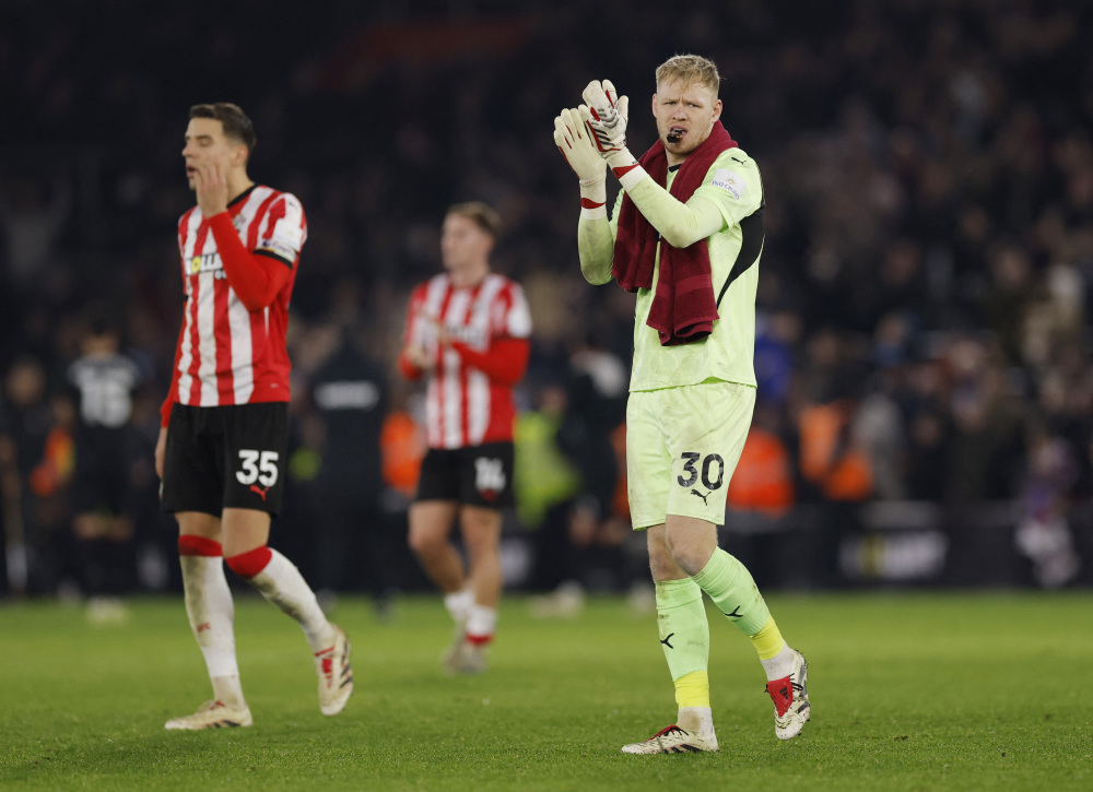 南安普顿险胜西汉姆，逃离降级区