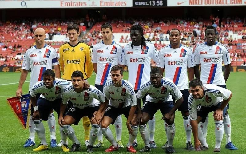 关于热那亚遭遇连败,领先位置不保的信息 关于热那亚遭遇连败,领先位置不保的信息